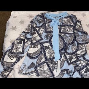 Fun design blouse w/ tie neck